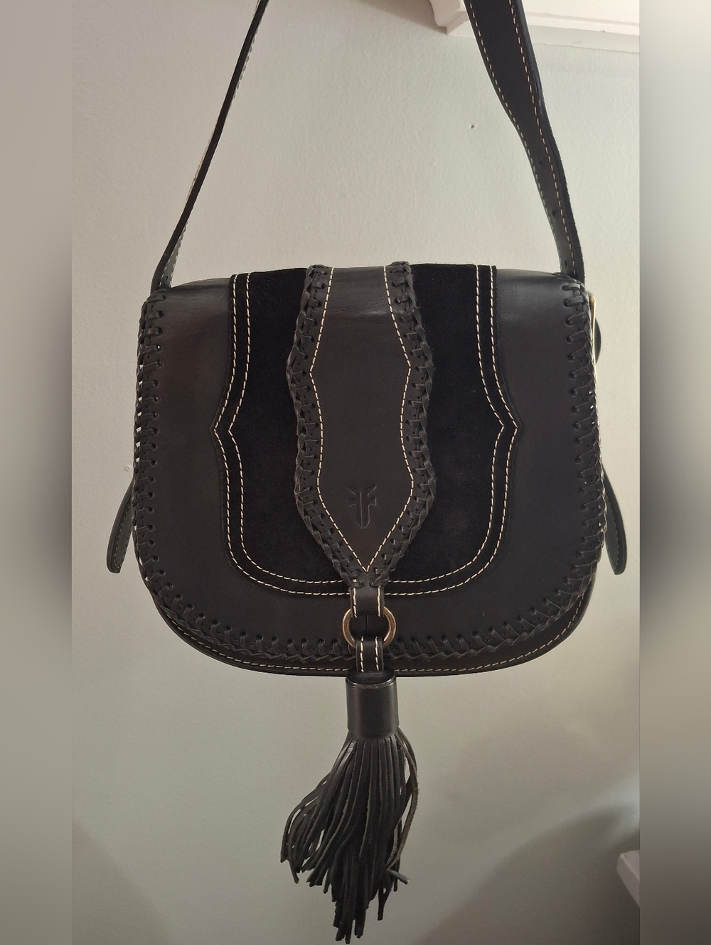Frye Whipstitch & Tassel Saddle Bag NWT $498 Retail